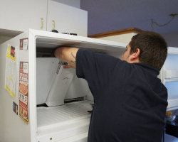 Sửa chữa tủ lạnh Quận 12