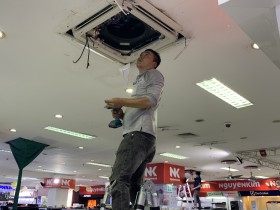 Vệ sinh máy lạnh âm trần cho siêu thị Điện Máy Nguyễn Kim, Tân Bình