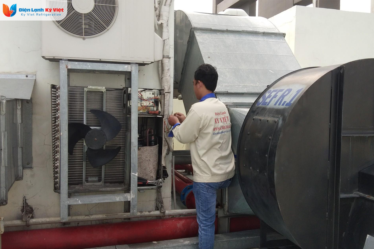 Sửa chữa máy lạnh chuyên nghiệp tại Kỹ Việt
